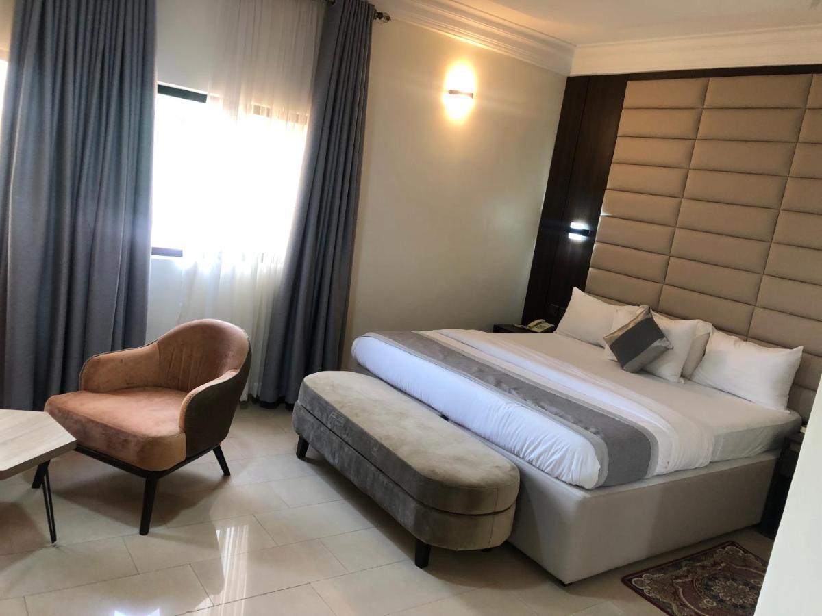 Roban Hotels Limited Enugu Exterior foto